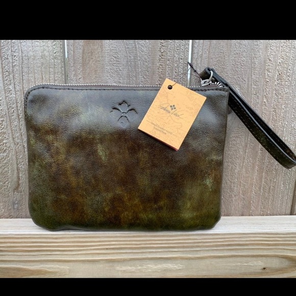 Patricia Nash Cassini wristlet, tooled turquoise - Picture 11 of 12